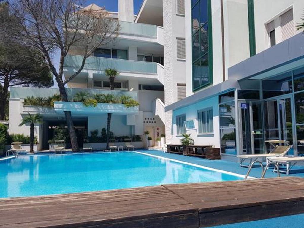 Hotel Sorriso Мілано-Маріттіма Екстер'єр фото