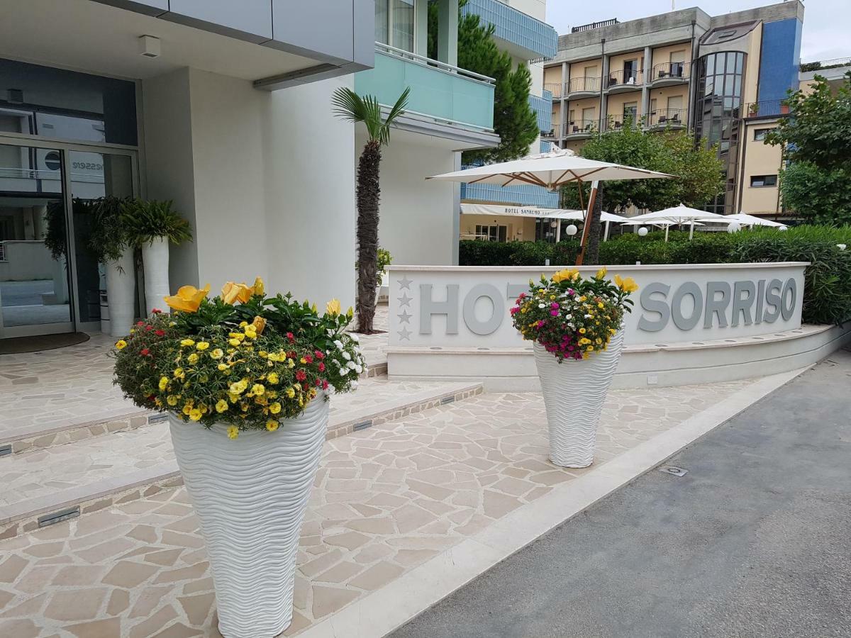 Hotel Sorriso Мілано-Маріттіма Екстер'єр фото